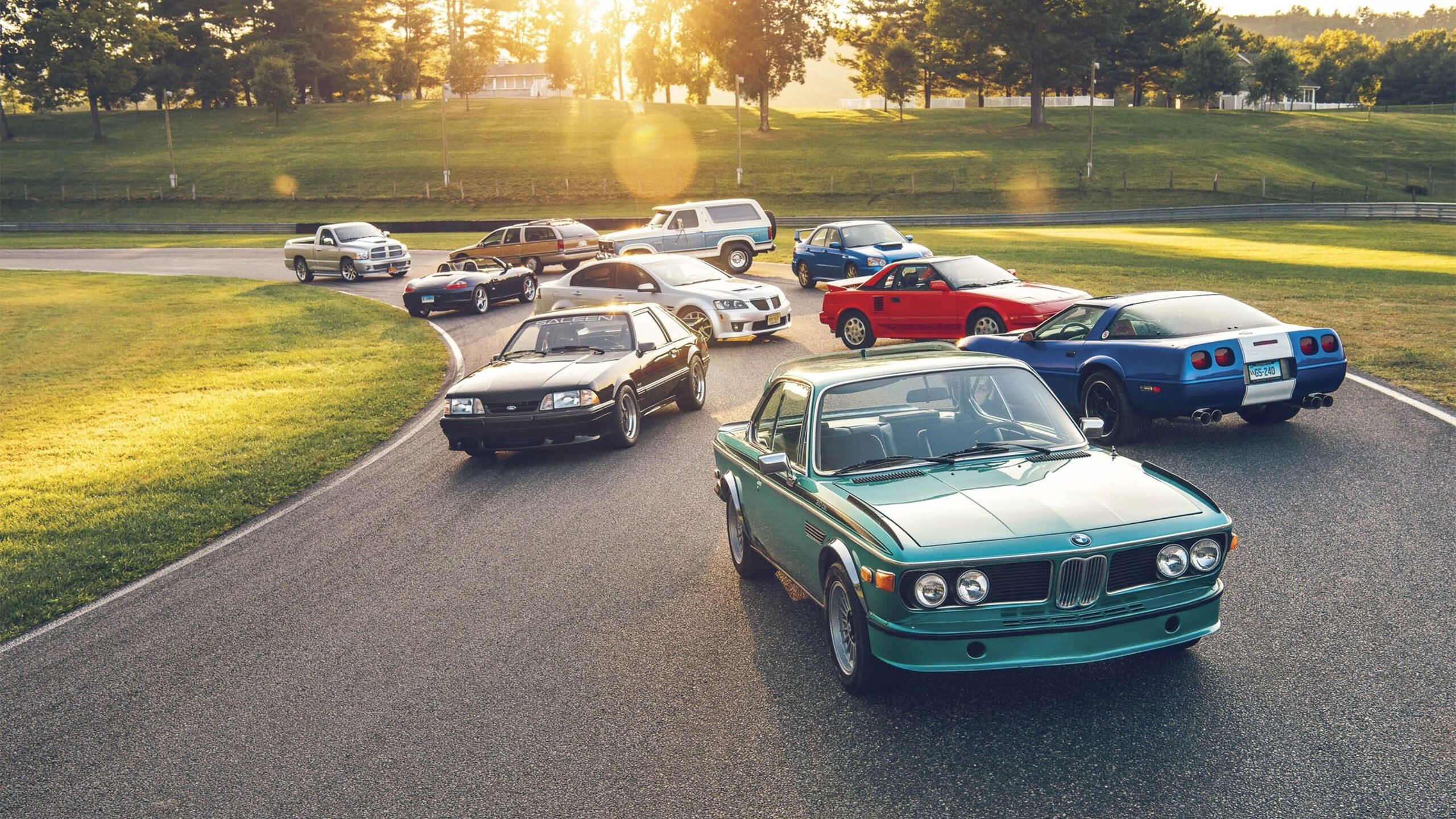 乐鱼体育app官网下载-俱乐部打造球迷文化墙展示多年辉煌历史增强归属感，球迷俱乐部的英文短语