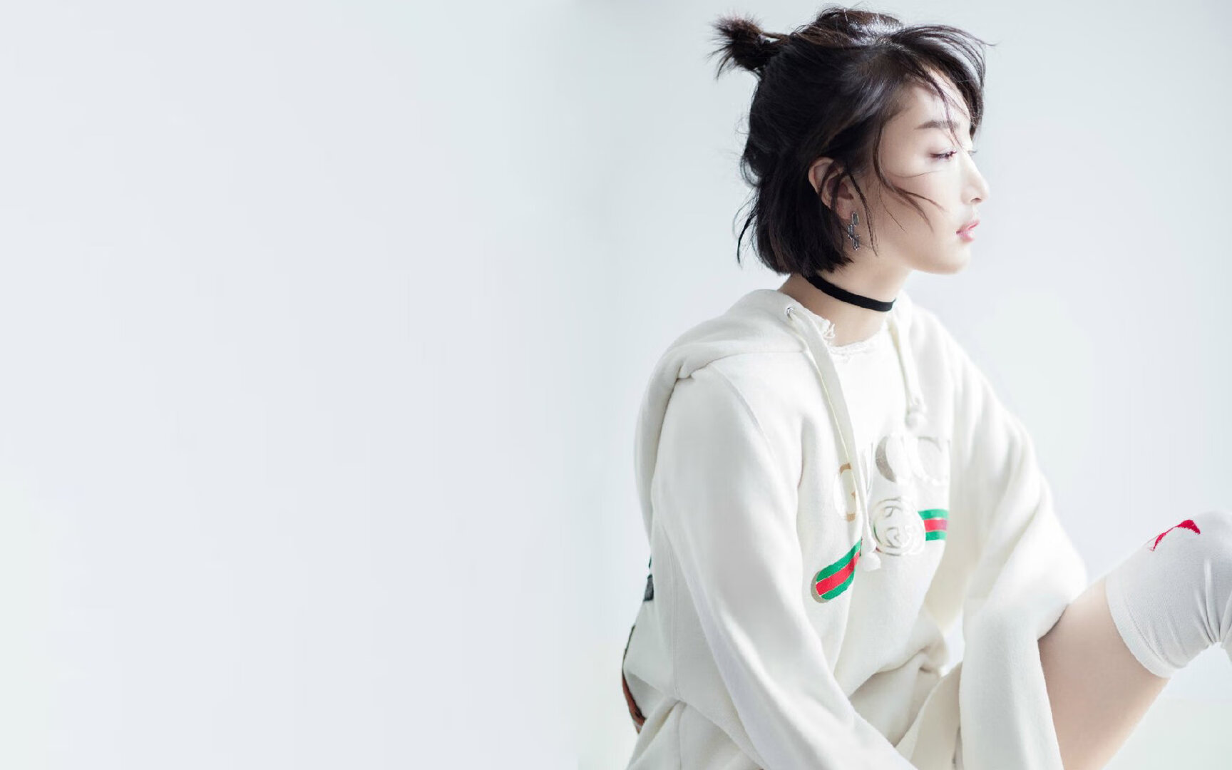 乐鱼app下载-蝶泳项目吉尔吉斯斯坦新星崭露头角,吉尔吉斯斯坦美女旗手